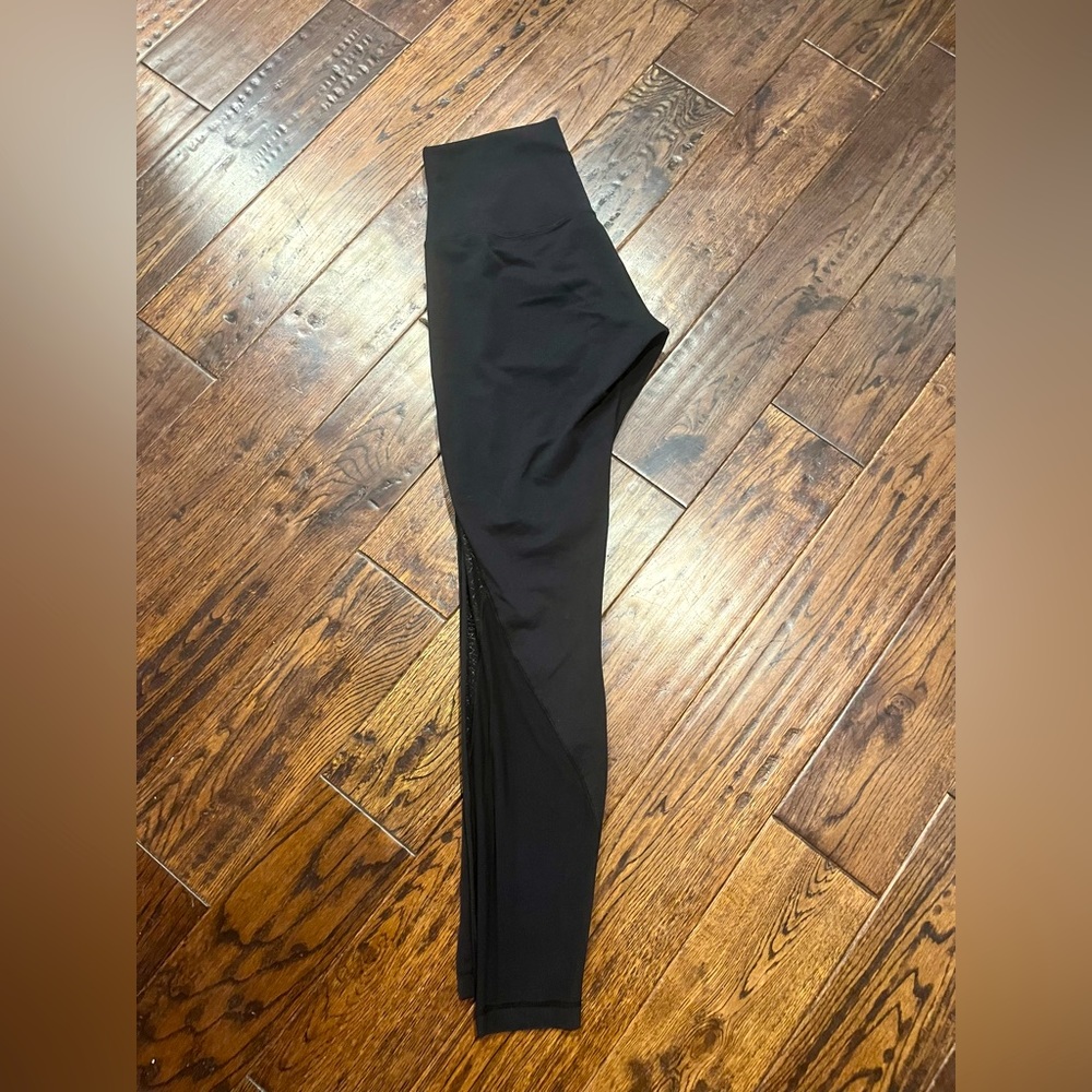 Lululemon size 8 pants